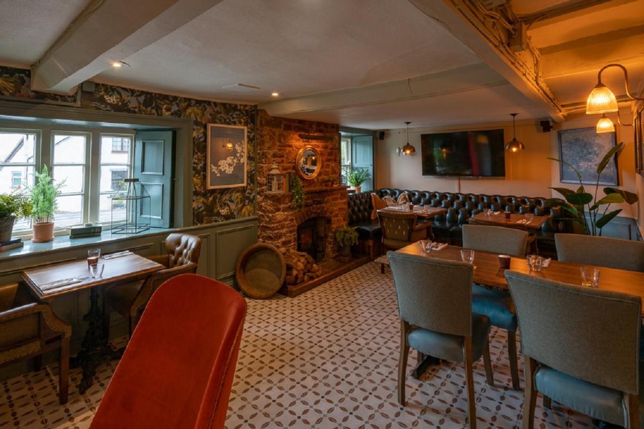 Hotel The Ring 'O' Bells Compton Martin Exterior foto